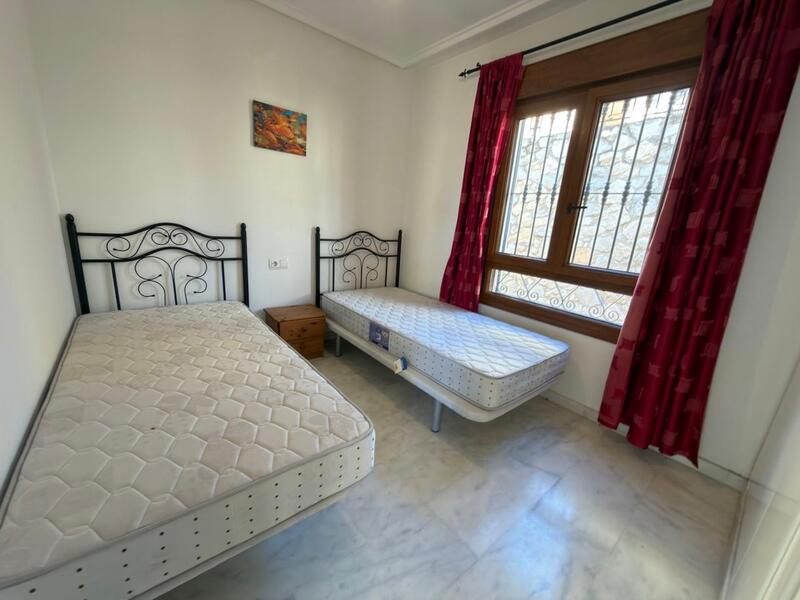 2 Cuarto Adosado en venta