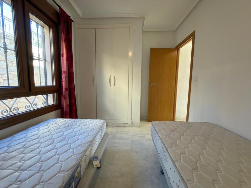 2 Cuarto Adosado en venta