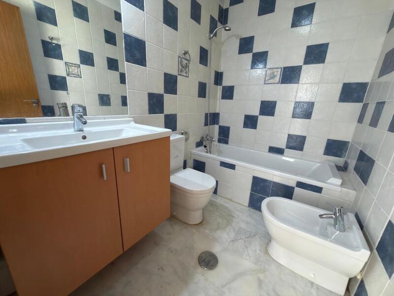 2 Cuarto Adosado en venta