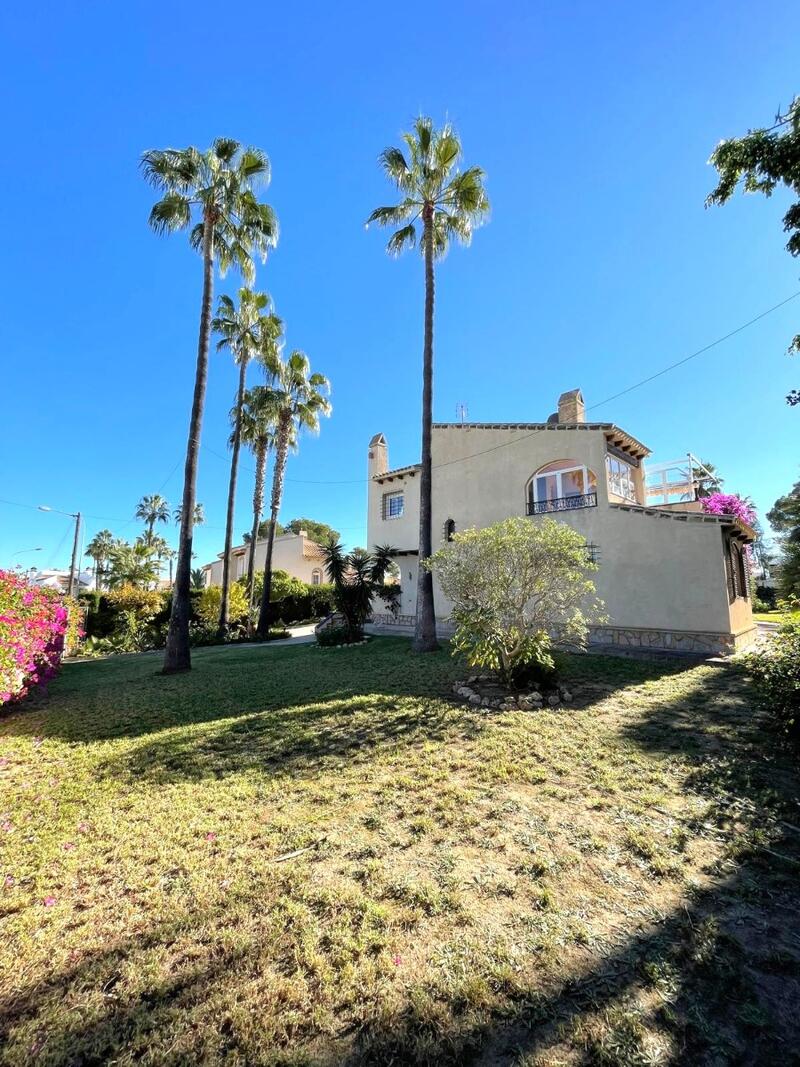 3 bedroom Villa for sale