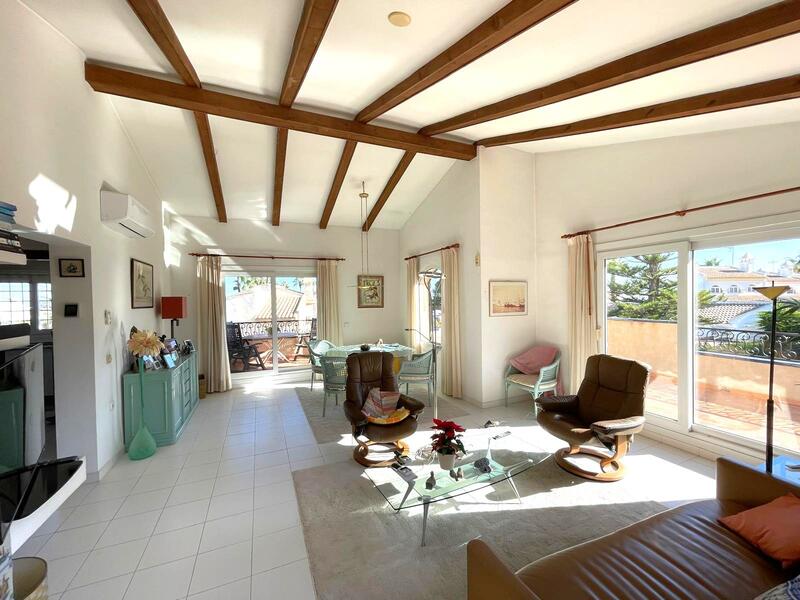 3 bedroom Villa for sale