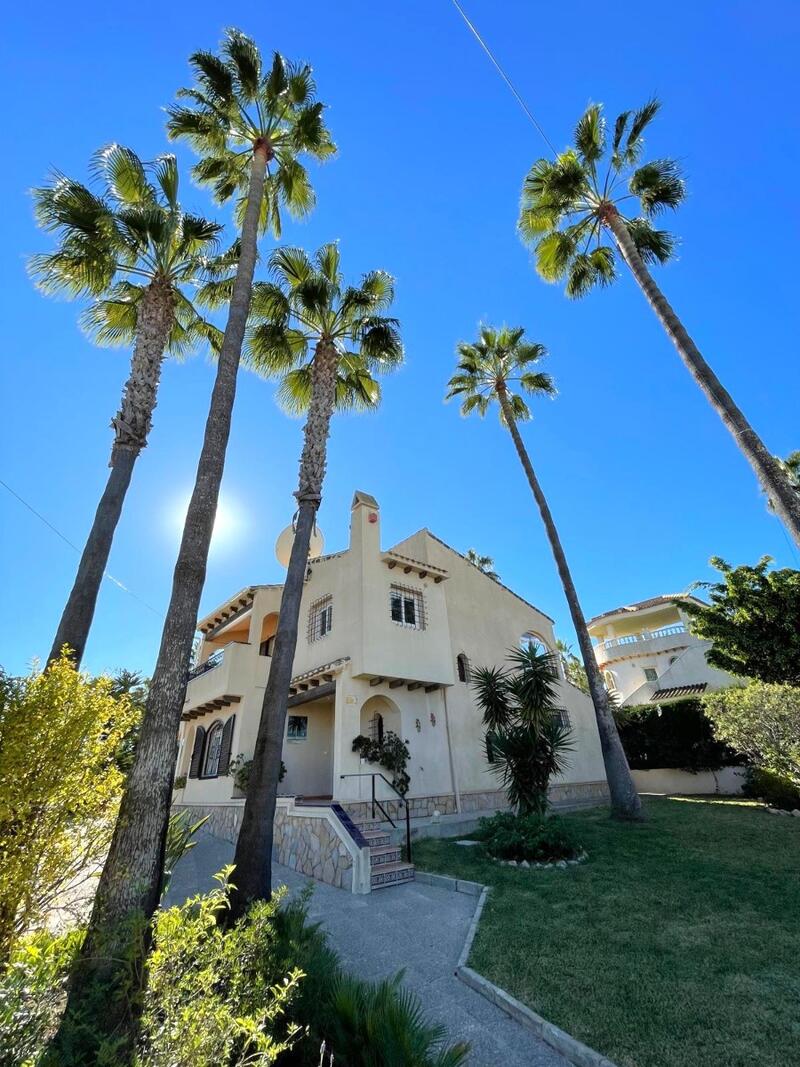 3 bedroom Villa for sale
