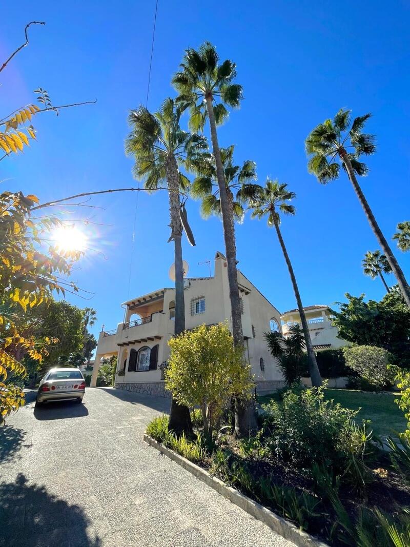 3 bedroom Villa for sale