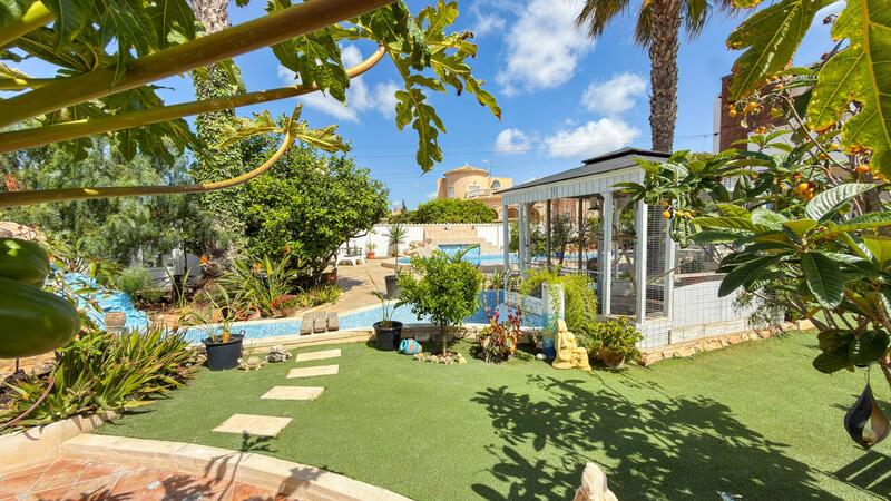 7 bedroom Villa for sale