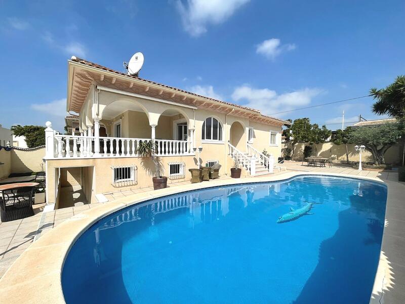 4 bedroom Villa for sale