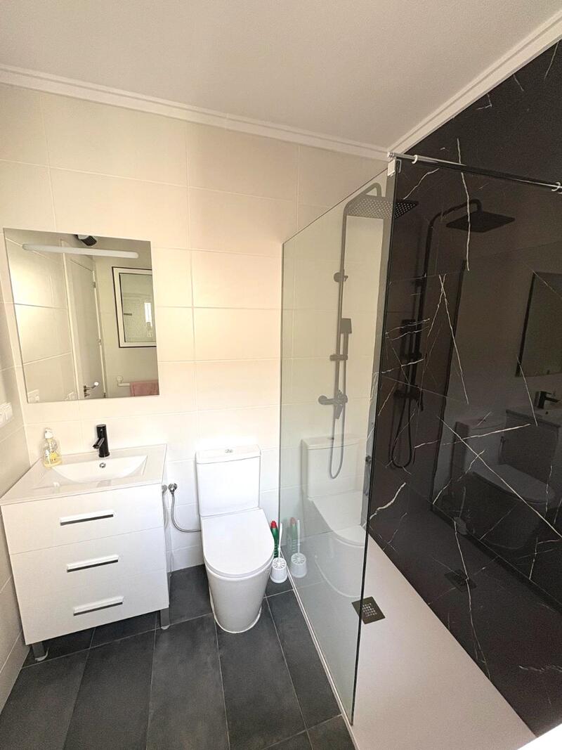 2 bedroom Duplex for sale