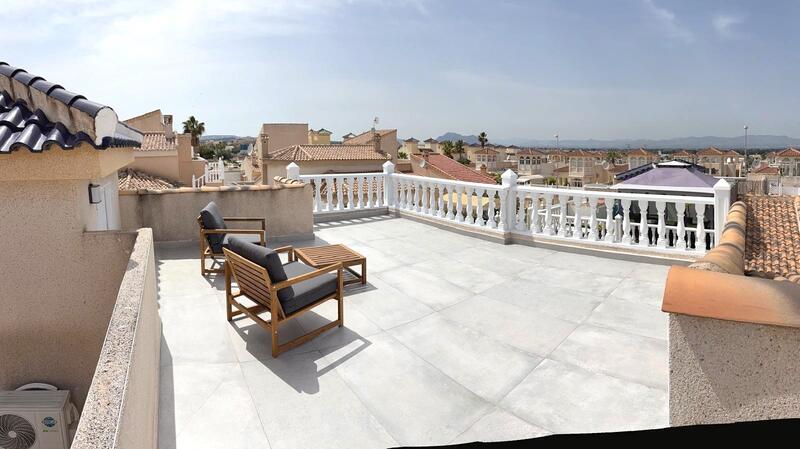 2 bedroom Duplex for sale