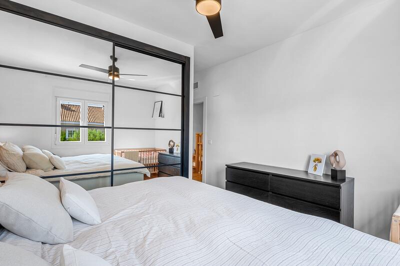 4 slaapkamer Gezinswoning Te koop