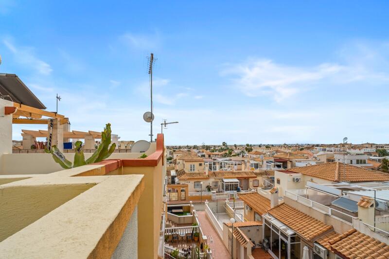 2 Cuarto Adosado en venta