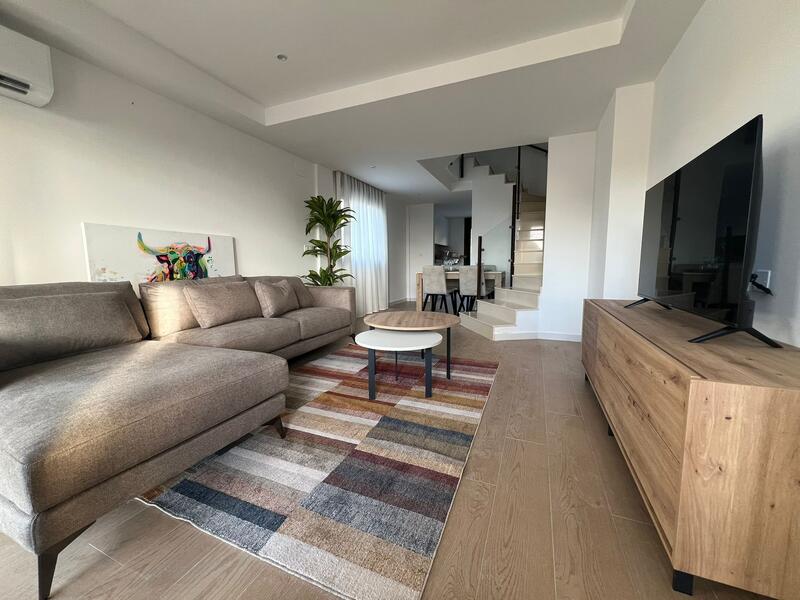2 Schlafzimmer Duplex zu verkaufen