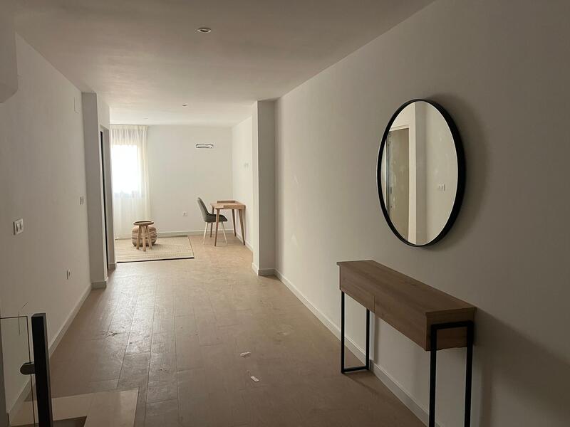 2 Schlafzimmer Duplex zu verkaufen