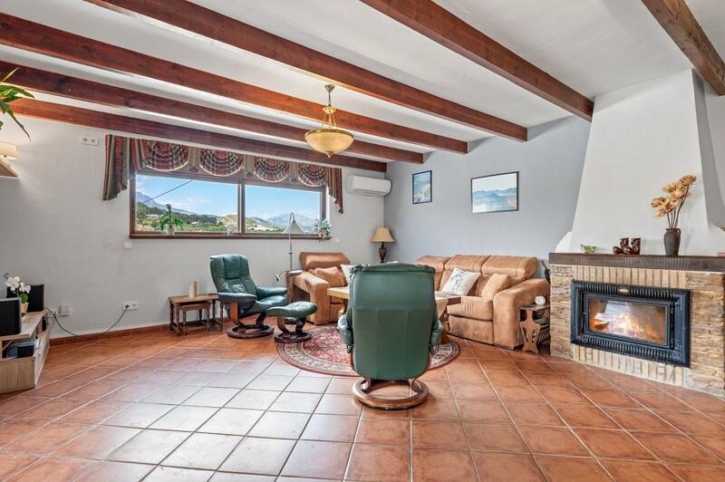 4 bedroom Country House for sale 4 bedroom Country House for sale