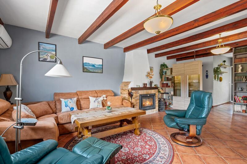4 bedroom Country House for sale 4 bedroom Country House for sale