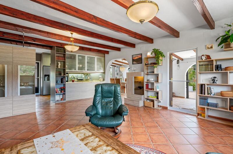 4 bedroom Country House for sale 4 bedroom Country House for sale