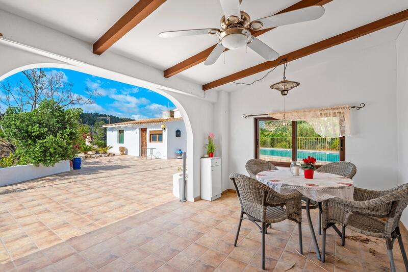 4 bedroom Country House for sale 4 bedroom Country House for sale