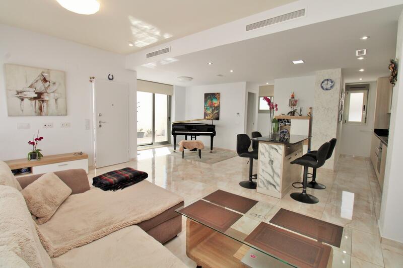 3 chambre Villa à vendre dans Villamartin, Alicante