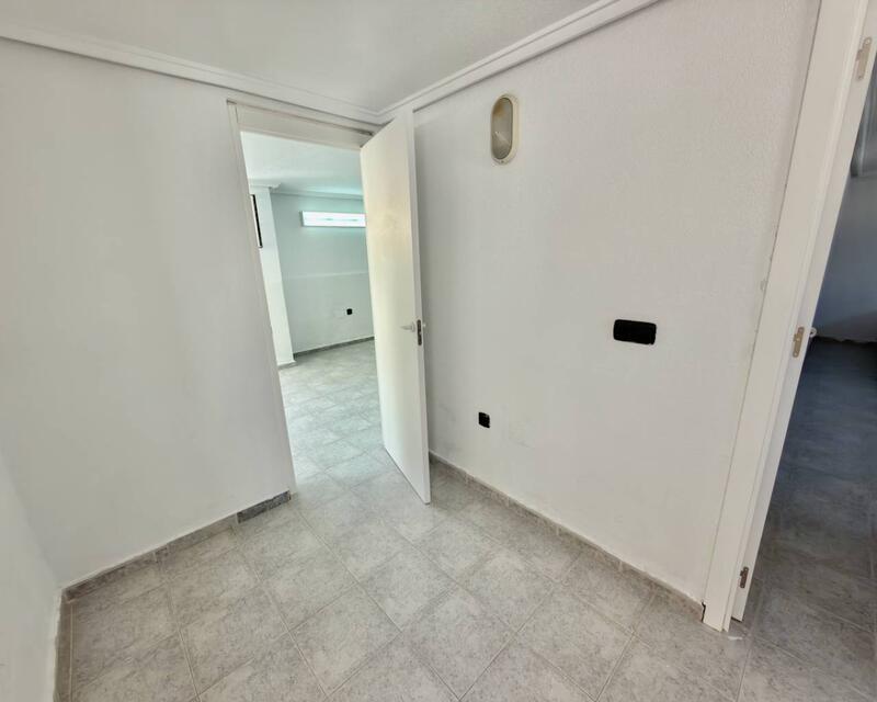 4 спальная комната вилла продается