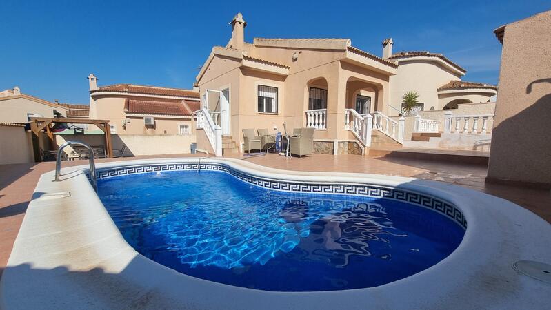Villa à vendre dans Ciudad Quesada, Alicante Villa à vendre dans Ciudad Quesada, Alicante