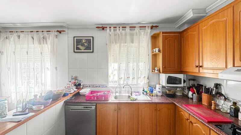 3 soveværelse Byhus til salg 3 soveværelse Byhus til salg