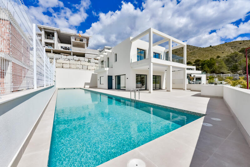 Villa Te koop in Finestrat, Alicante