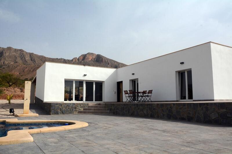 3 bedroom Country House for sale