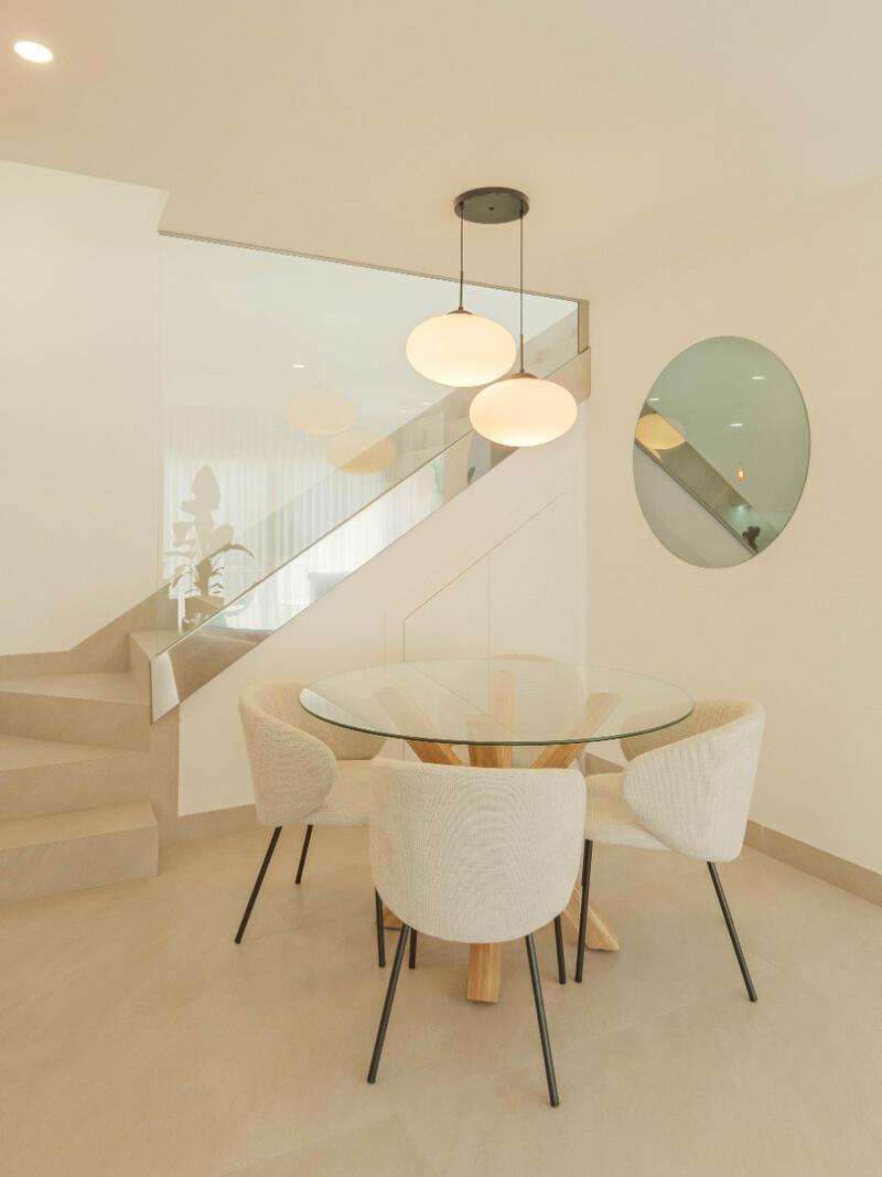 3 Schlafzimmer Villa zu verkaufen 3 Schlafzimmer Villa zu verkaufen