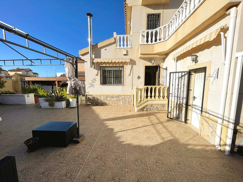 3 bedroom Villa for sale 3 bedroom Villa for sale
