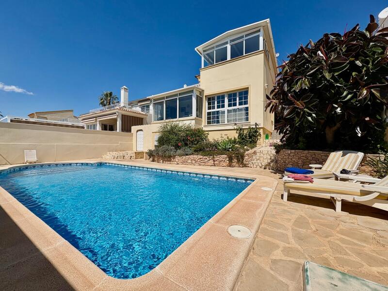 Villa zu verkaufen in Orihuela Costa, Alicante