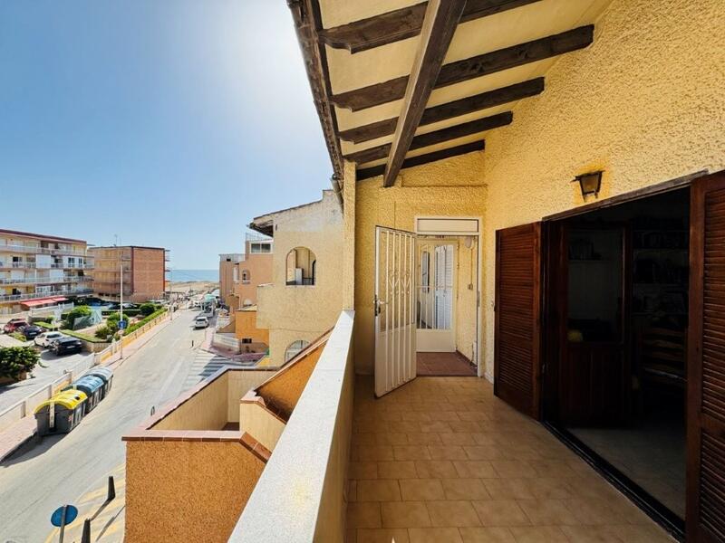 Duplex til salgs i La Mata, Alicante