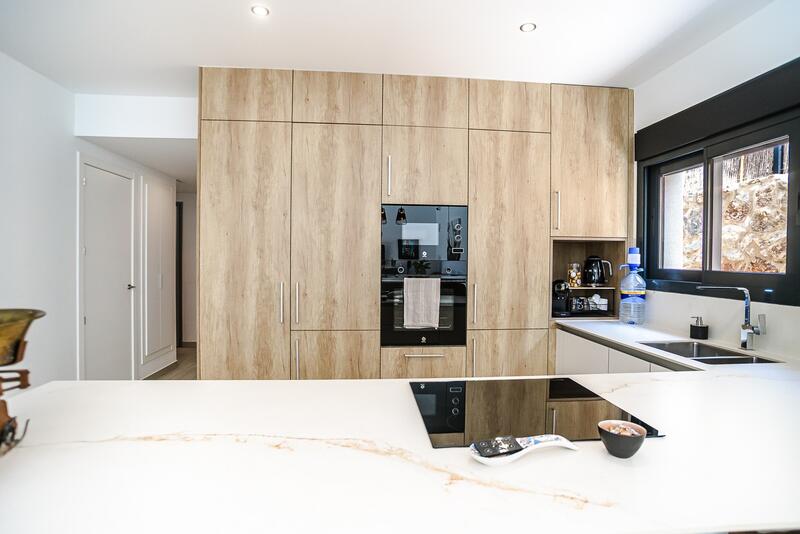 3 Schlafzimmer Villa zu verkaufen 3 Schlafzimmer Villa zu verkaufen