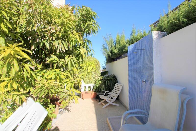 6 bedroom Villa for sale