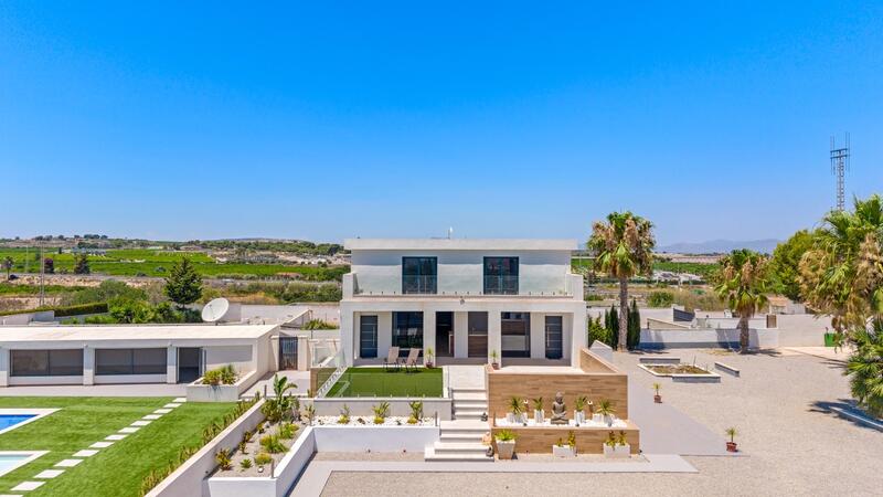 8 slaapkamer Landhuis Te koop 8 slaapkamer Landhuis Te koop
