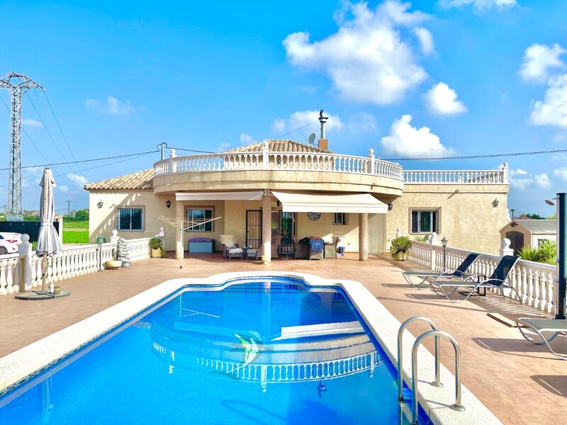 3 Cuarto Villa en venta