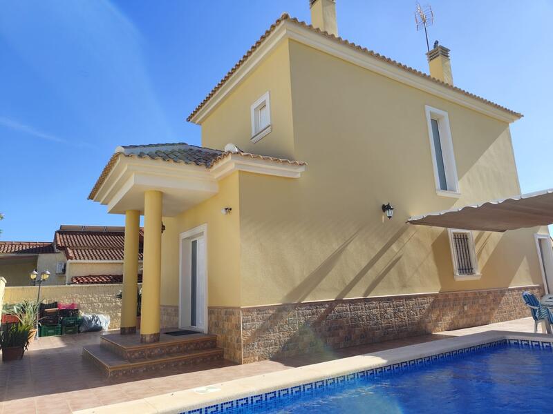 Villa till salu i San Fulgencio, Alicante