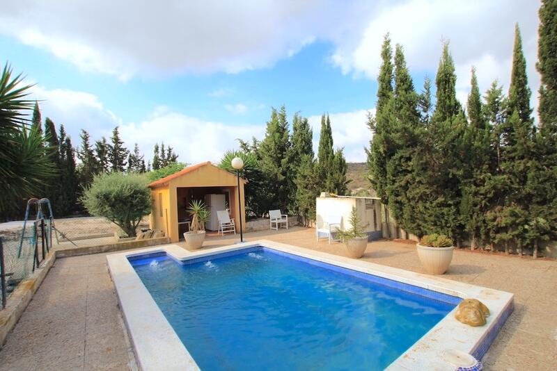 4 bedroom Country House for sale 4 bedroom Country House for sale