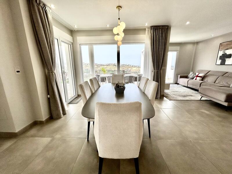 4 Cuarto Villa en venta