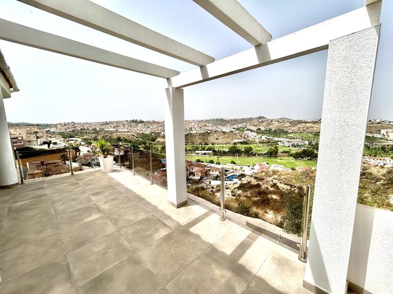 4 Cuarto Villa en venta