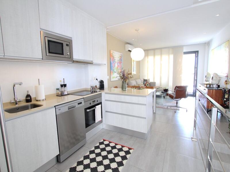 3 bedroom Townhouse for sale