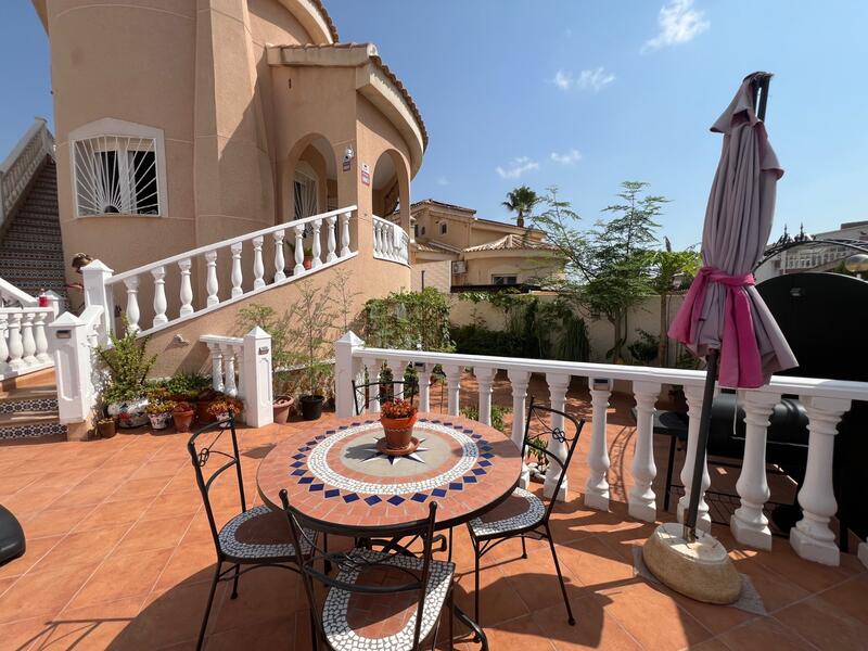2 bedroom Villa for sale 2 bedroom Villa for sale