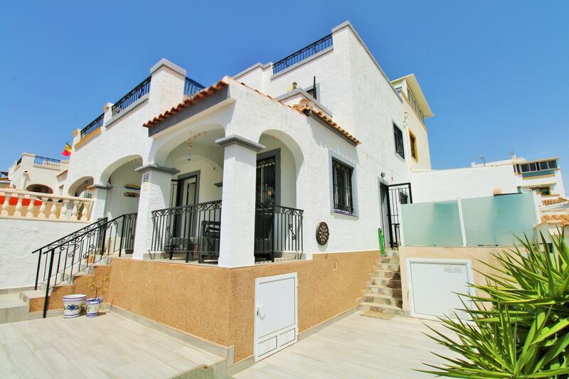 Adosado en venta en Los Altos, Alicante