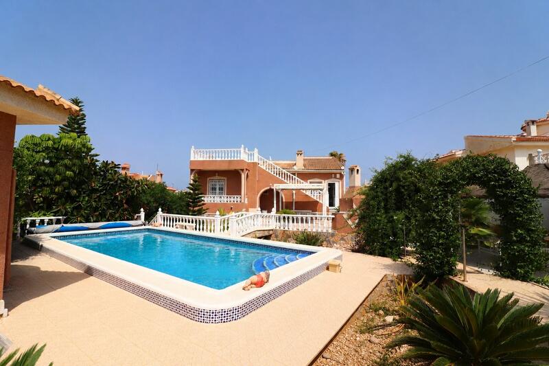 Villa for sale in Ciudad Quesada, Alicante