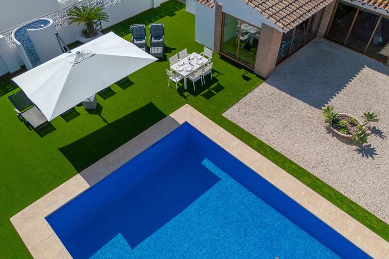 5 soveværelse Villa til salg 5 soveværelse Villa til salg