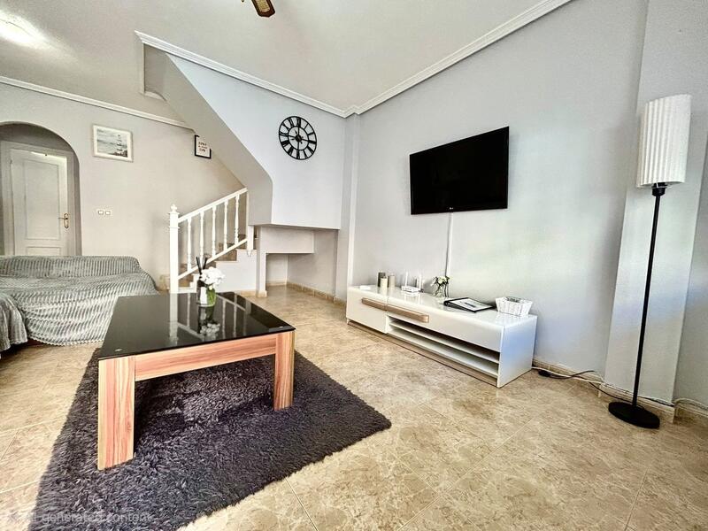 3 slaapkamer Gezinswoning Te koop 3 slaapkamer Gezinswoning Te koop