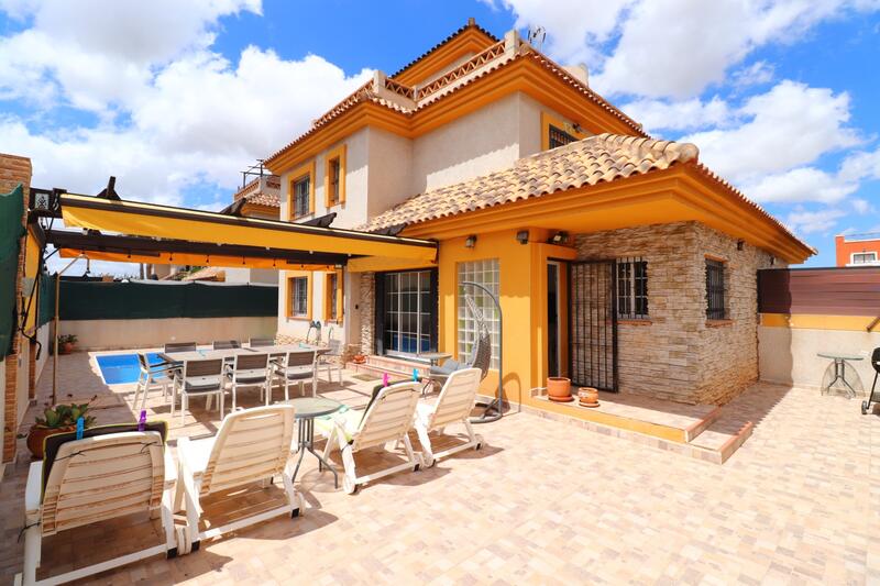 3 bedroom Villa for sale