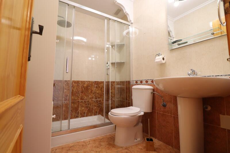 2 Schlafzimmer Stadthaus zu verkaufen