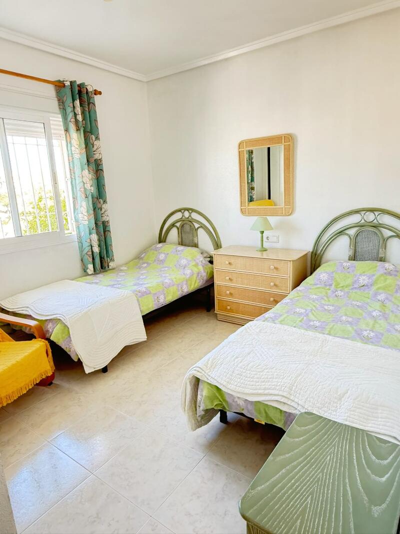 2 slaapkamer Villa Te koop 2 slaapkamer Villa Te koop