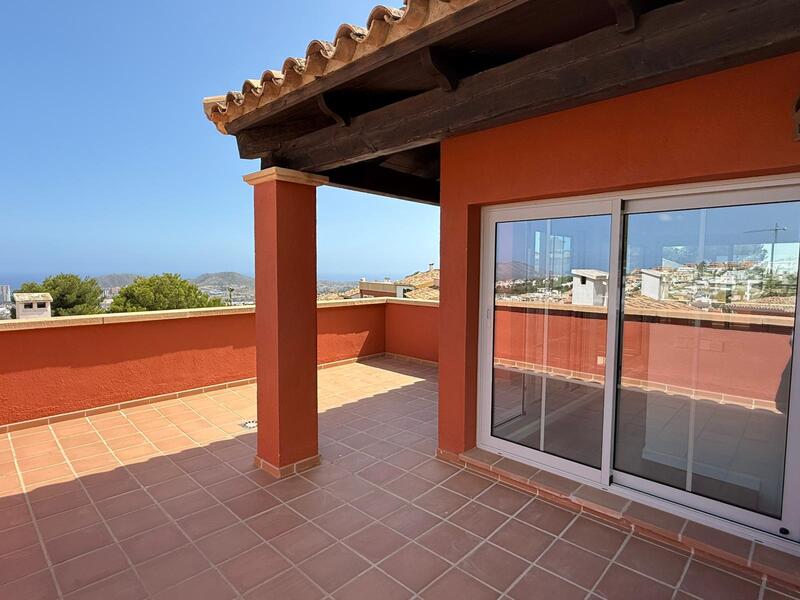 5 bedroom Duplex for sale