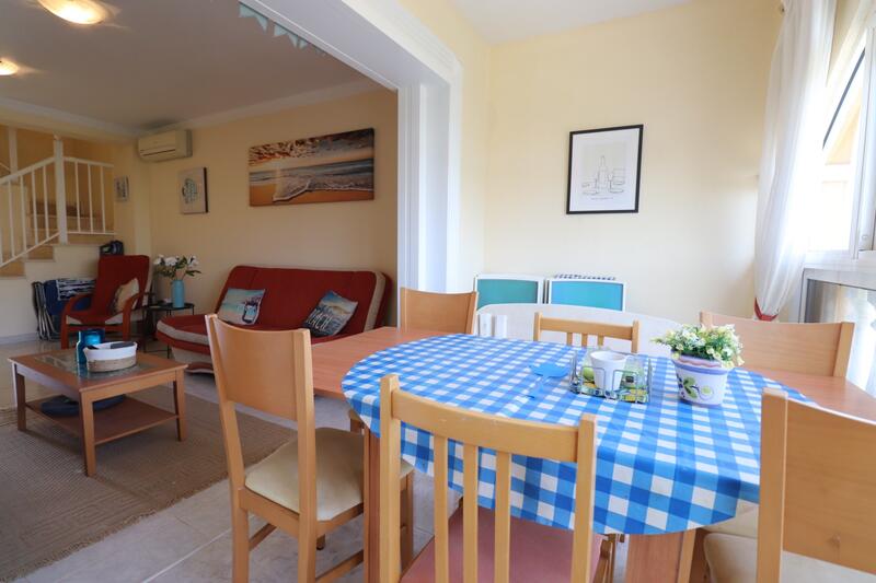 2 bedroom Townhouse for sale