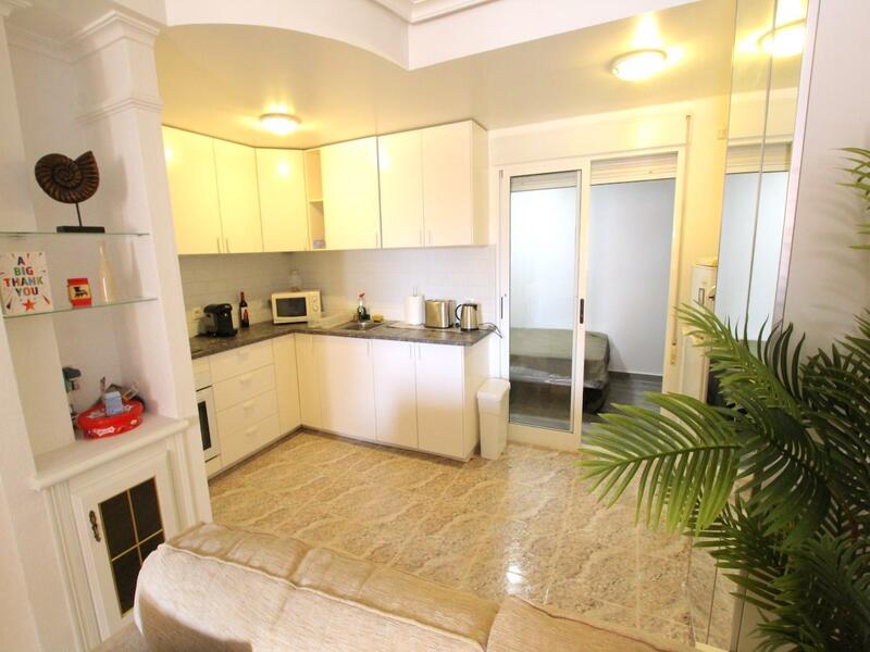 2 bedroom Townhouse for sale