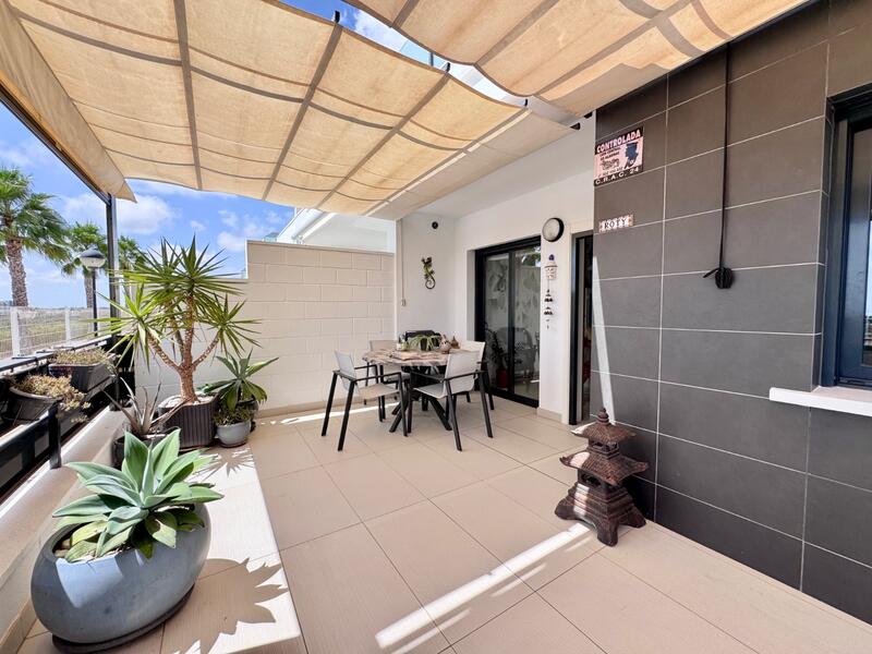 Townhouse for sale in Cabo Roig, Alicante